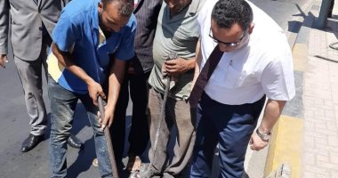 صور.. جولة مفاجئة لمحافظ الإسكندرية لمتابعة أعمال تطهير الشنايش بالأنفاق