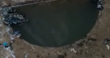 قارئ يشكو انتشار مياه الصرف الصحى بشوارع منطقه بئر أم سلطان بالبساتين