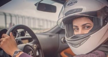 المرأة السعودية تكتب سجلاً مشرفًا للرياضة النسائية بالمملكة.. شيرين أبو الحسن تتسلق أعلى القمم الجبلية فى العالم.. مزنة نصار تفوز فى أول ماراثون للجرى بالأحساء.. وتفوق كبير فى الشطرنج وسباق السيارات