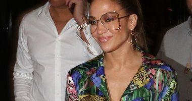 صور ..جينيفر لوبيز بأحد مطاعم تل أبيب استعدادا لحفلها هناك 
