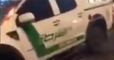 موظف خليجى يقاوم الأمن وأمه تعض أفراد الشرطة فى دبى