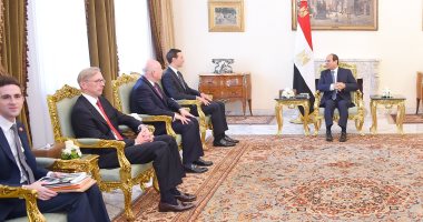 السيسى يلتقى مستشار ترامب بحضور شكرى وعباس كامل.. ويؤكد : ندعم جهود التوصل لحل عادل وشامل للقضية الفلسطينية و"كوشنر":مصر تقوم بدور مهم لتعزيز الاستقرار والسلام ومكافحة الإرهاب بالمنطقة