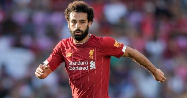 مانشستر يونايتد يتغنى بإنجازات محمد صلاح قبل قمة إنجلترا