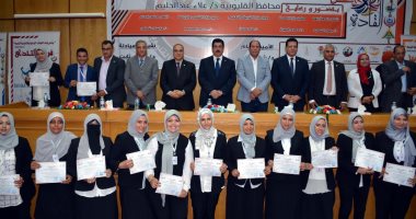محافظ القليوبية: المنظومة الصحية متكاملة ولا نجاح لها بدون الصيادلة