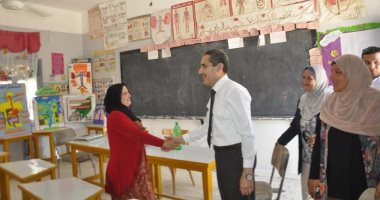 صور.. قطار تطوير القرى الأكثر احتياجا يصل "عزبة الصفيح" بالإسماعيلية