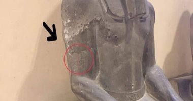 القصة الكاملة لتمثال سنوسرت من التشوية لـ المعالجة بمتحف التحرير.. صور