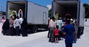 صور.. الشباب والرياضة بالإسكندرية تنظم قوافل الخير ضمن مبادرة "حياة كريمة"