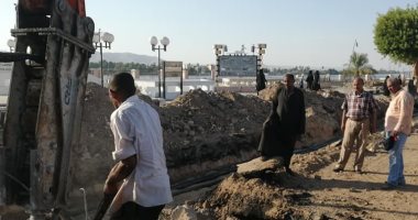 صور.. الأقصر تعلن قرب انتهاء مد كابلات الكهرباء بثانى مراحل تطوير كورنيش النيل