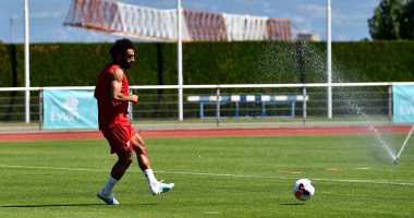 محمد صلاح ينشر صور جديدة من تدريبات ليفربول 
