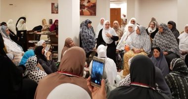 وزارة الأوقاف : واعظات البعثة الرسمية يواصلن توعية السيدات بالحج