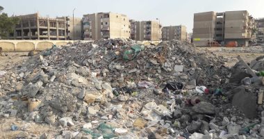 صور.. اضبط مخالفة.. أهالى حى الزهور ببورسعيد يشكون من انتشار مخلفات البناء