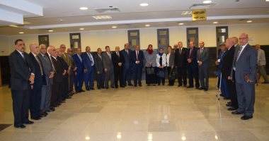 المستشار المنشاوى يجتمع بمستشارى النيابة الإدارية لمناقشة تطوير منظومة العمل