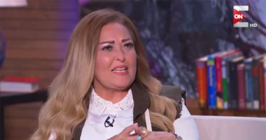فيديو.. كلام ستات يعرض واقعة لسيدة خطفت ابنها يوم زفافه من عروسته