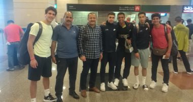 فراعنة الإسكواش يصلون مطار القاهرة بعد حصد 3 ميداليات في بطولة العالم