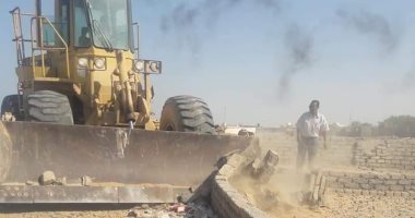 استرداد 6238 متر من أراضى الدولة بالشلاتين  