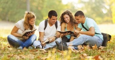لو سنة أولى جامعة .. هنقولك نصائح لتكوين صداقات جديدة