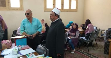رئيس الإدارة المركزية الأزهرية يتفقد فاعليات برنامج تطبيق مشروطية تكافل وكرامة