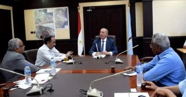 محافظ البحر الأحمر يلتقى بمسئولى بنك التعمير والإسكان لتوقيع برتوكول تعاون