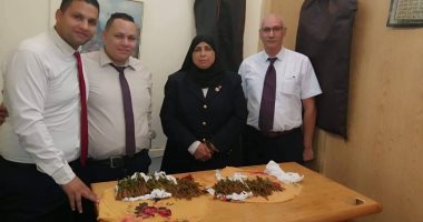 ضبط 3 محاولات تهريب فى جمارك الطرود " نقد أجنبى وقات ومستلزمات طبية"