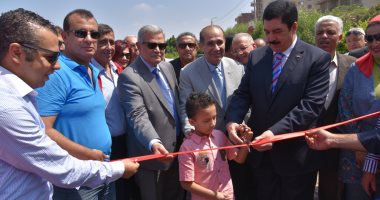 صور.. رئيس القابضة لمياه الشرب يفتتح محطة الآبار الشاطئية بمنطقة الخصوص بطاقة 2100 متر مكعب 
