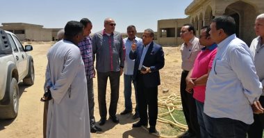 صور.. رئيس جامعة الأقصر وقيادات الطود يتفقدون أراضى لتخصيصها لكليتى الزراعة والتربية