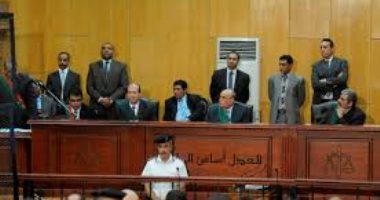 "جريمة مخلة بالشرف".. عبارة تؤدى لعزل صاحبها من منصبه.. قانون العقوبات لم يحدد الجرائم المخلة بالشرف.. تباين الأحكام فى عدد من الجرائم أبرزها «إصدار شيك بدون رصيد».. وقانونى يؤكد: يجب وضع قائمة محددة بالجرائم