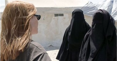 وكالة الأنباء السورية: أمريكا نقلت 50 إمرأة من زوجات عناصر داعش لشمال العراق