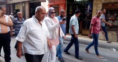 صور .. غرامات فورية لمخالفات الجزارين بحى جمرك ووسط الإسكندرية