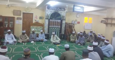 مدير أوقاف الأقصر يؤكد عدم السماح لغير المرخص لهم بصعود المنابر
