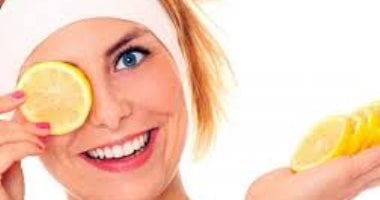 عشان وشك ينور.. ماسكات الليمون للحصول على بشرة متوهجة