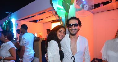 من مشروع لآخر.. كيف يدعم أحمد حلمى ابنته لى لى؟