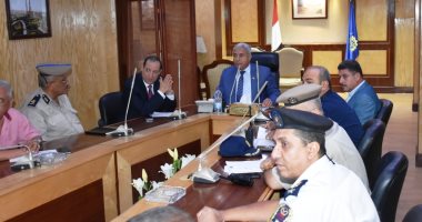 محافظ أسوان يحذر من ذبح الأضاحى فى الشوارع للحد من التلوث والروائح الكريهة