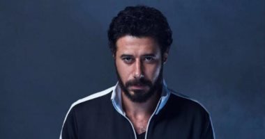 أحمد السعدنى عن الجزيرة: "لا يشرفني مجرد ذكر اسمي في هذا الموقع أو القناة"