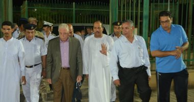 صور.. محافظ جنوب سيناء يطمئن على آخر استعدادات مدينة طور سيناء لاستقبال العيد