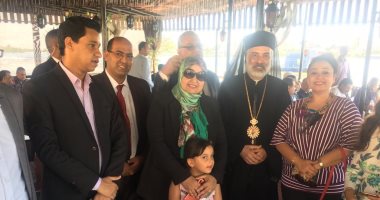 آباء "الكاثوليكية" بسوهاج يهنئون المحافظ والقيادات التنفيذية بعيد الأضحى.. صور
