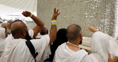 صور.. ملايين الحجاج يتوافدون على جسر الجمرات لرمى جمرة العقبة الكبرى