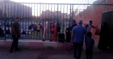 توافد المصلين على الساحات لتأدية صلاة العيد بالشرقية
