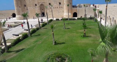 صور.. إقبال على قلعة قايتباى فى أول أيام عيد الأضحى المبارك