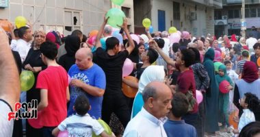 عيد الأضحي في الزيتون.. بالونات ورقص تنورة وحلويات للأطفال