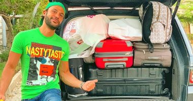 محمد إمام يسخر من السفر بعد الزواج: "كان ناقص ناخد الكنبة"