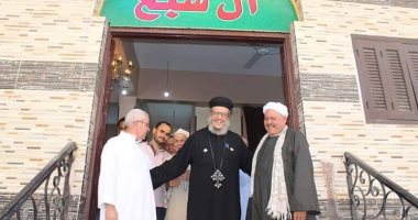 صور.. أقباط قرية ميت يعيش بالدقهلية يهنئون المسلمون بعيد الأضحي
