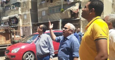 صور.. محافظ بورسعيد يأمر بحل فورى لمشكلة الصرف الصحى