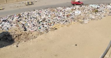 شكوى من تراكم القمامة بشارع الطاقة بمدينة نصر.. وقارئ: مش عايزين حل مؤقت