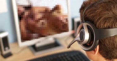 باحثون أمنيون يكتشفون برنامجًا يبتز زوار المواقع الإباحية