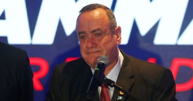 صور.. المرشح المحافظ جياماتى يعلن فوزه فى انتخابات الرئاسة بجواتيمالا