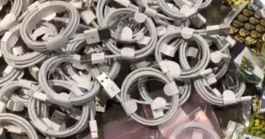 البرلمان الأوروبى قد يجبر أبل على تغيير شاحن هواتف أيفون.. اعرف ليه