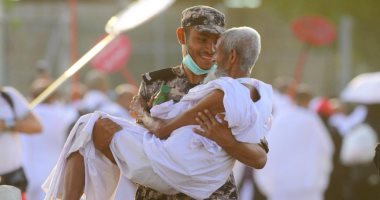 رجال صدقوا ما عاهدوا الله عليه.. الأمن السعودى يسطر مشاهد إنسانية جديدة