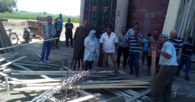 صور.. إزالة 12 بناء مخالفا ورفع 413 طن قمامة بمركز المنصورة خلال عيد الأضحى