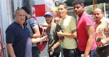 صور.. جمهور الزمالك يتوافد على النادى لشراء تذاكر لقاء ديكاداها