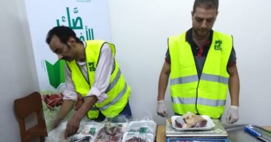 محافظ أسيوط: توزيع 30 طن لحوم بالقرى الأكثر احتياجًا ضمن مبادرة "حياة كريمة"